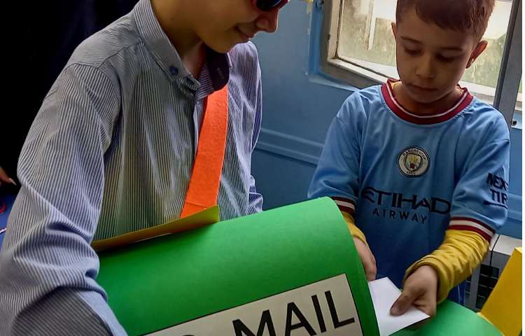 گرامیداشت Happy World Post Day 10