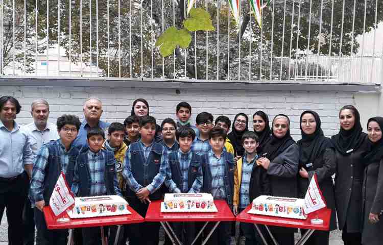 گرامیداشت 13 آبان 7