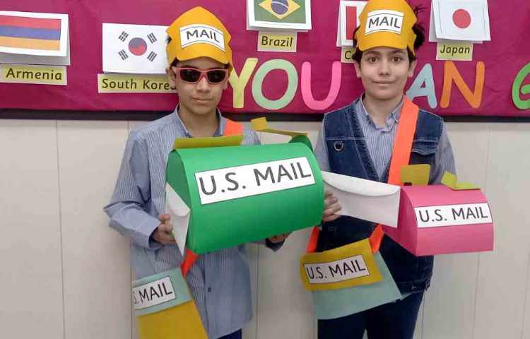 گرامیداشت Happy World Post Day 8