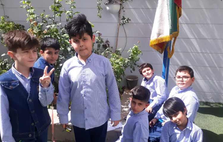 گردش علمی در حیاط مدرسه و ثبت مشاهدات 4
