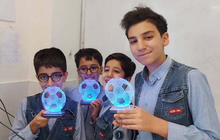 گرفتن هدیه و پیک نوروزی