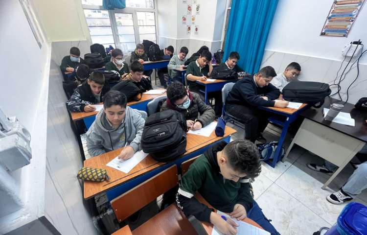 گزارش تصویری از آزمون ترم اول دانش‌آموزان عزیزم در پایه هفتم 3