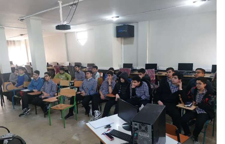 گزارش ویژه برنامه‌های فنی-مهارتی پایه نهم 3