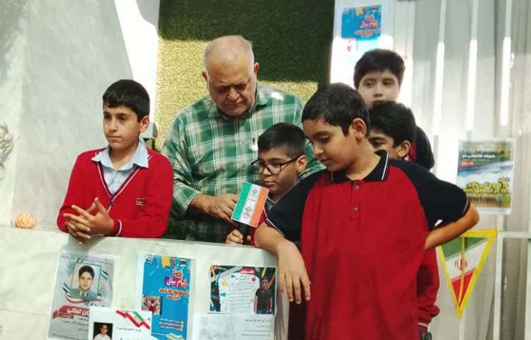 گفتمان کاندیدای شورای دانش آموزی وطرح چهارخانه تریبون آزاد 7