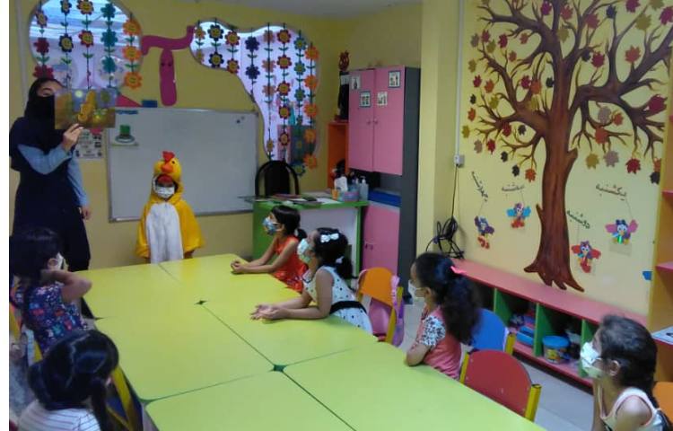 گفتن داستان یک شب در حیاط و اجرای نمایش عروسکی جوجه کوچولو 2