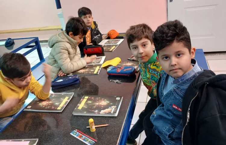 گفت و گوی اموزشی درباره ی حس بینایی و شنوایی 2