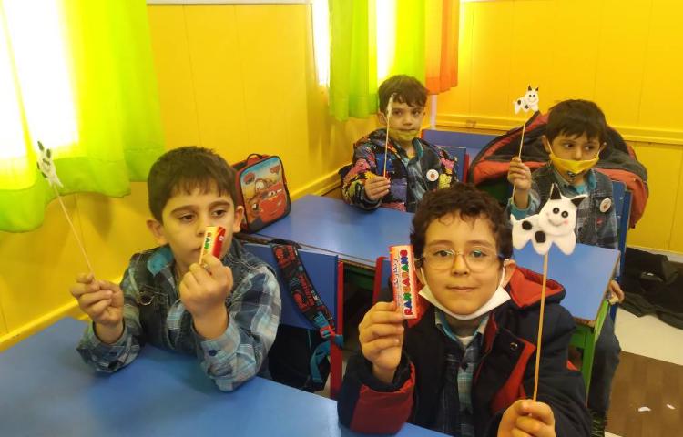 :گیفت نشانه ی (گ) و جشن اسم ایلیا جان 3