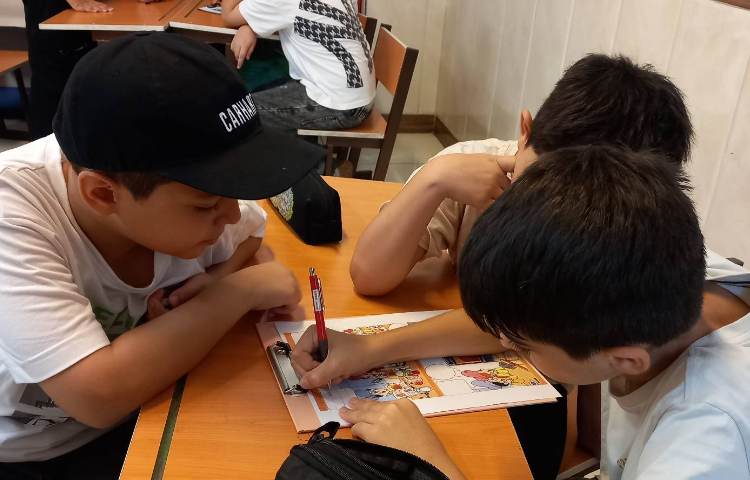 یادآوری مفهوم فعل در قالب طراحی کمیک 2