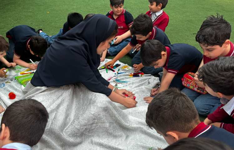 یادگاری‌های دانش‌آموزان برای معلم 3