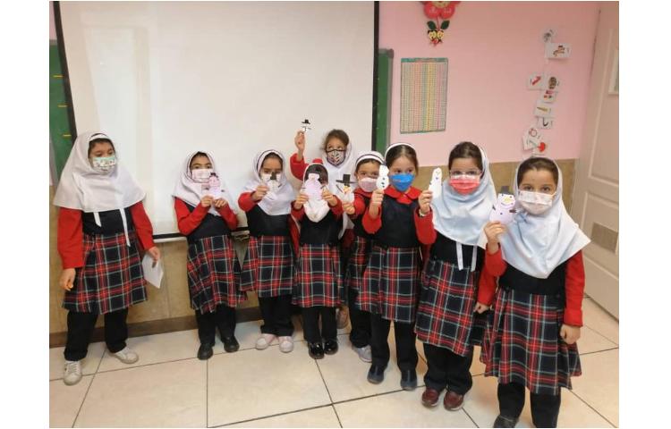 یادگیری صدای o-e/ ow/ oa و ساخت کاردستی snowman در کلاس 4