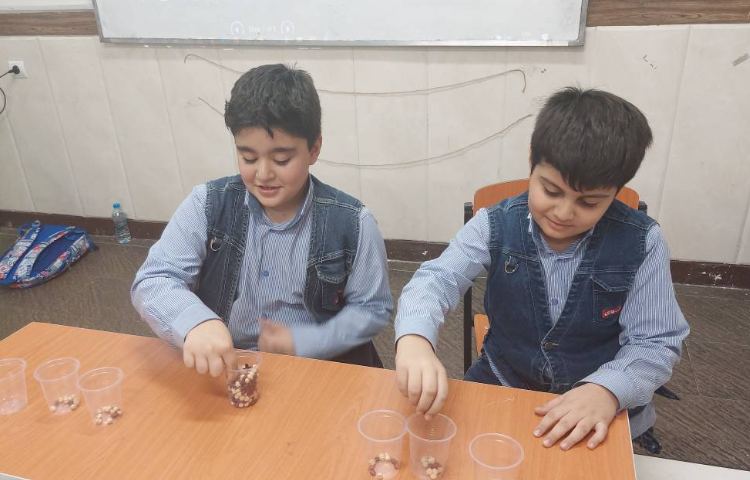 یادگیری مبحث دسته بندی ده تایی- زنگ Math 2