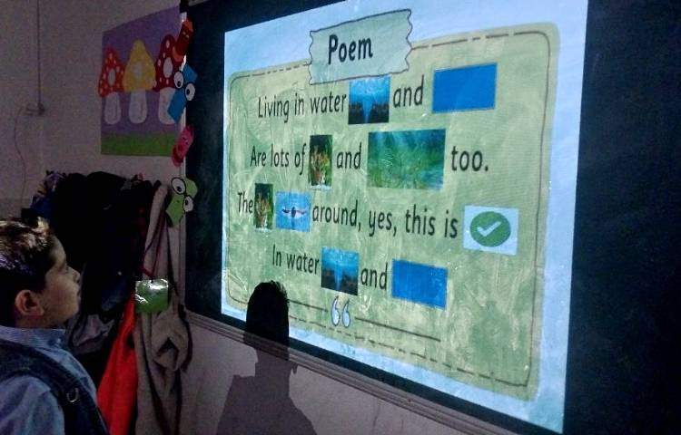 یادگیری مفهوم liquid همراه با بازی 1