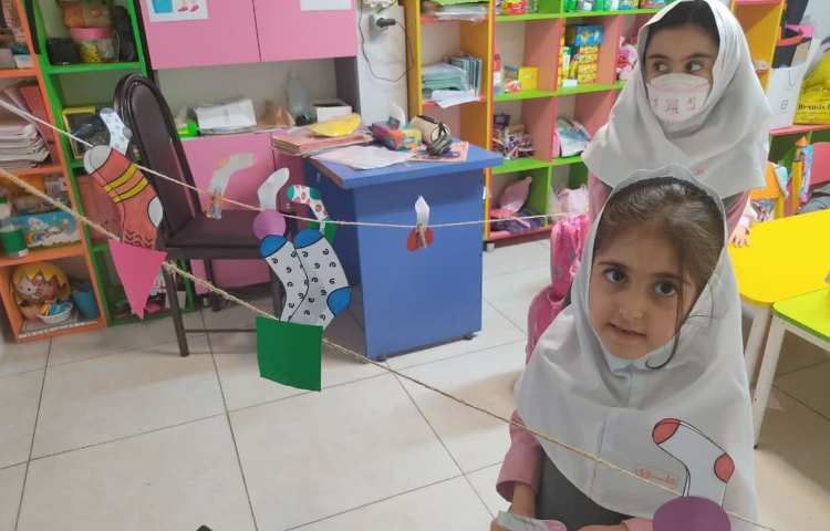 یادگیری مفهوم یکسان و متفاوت از طریق بازی هدفمند در کلاس ریاضی به زبان انگلیسی 3