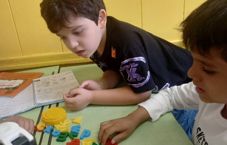 : یادگیری نوشتار لغات x و y و مرور آنها از طریق بازی 3