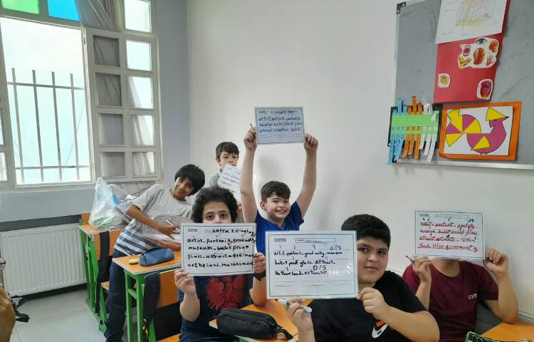 یاد آوری جملات و تمرین املاء کلمات 6