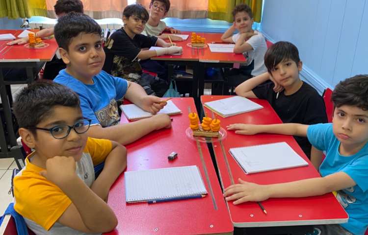 یاد آوری و معرفی جایگاه عدد ها در جدول ارزش مکانی، جمع تکنیکی و گسترده نویسی