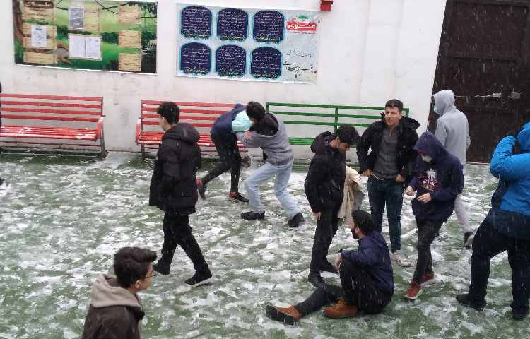 یه روز شاد برفی 1