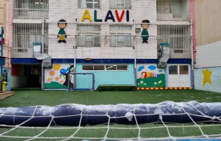 یک روز شاد برفی در دبستان دعلوی 0