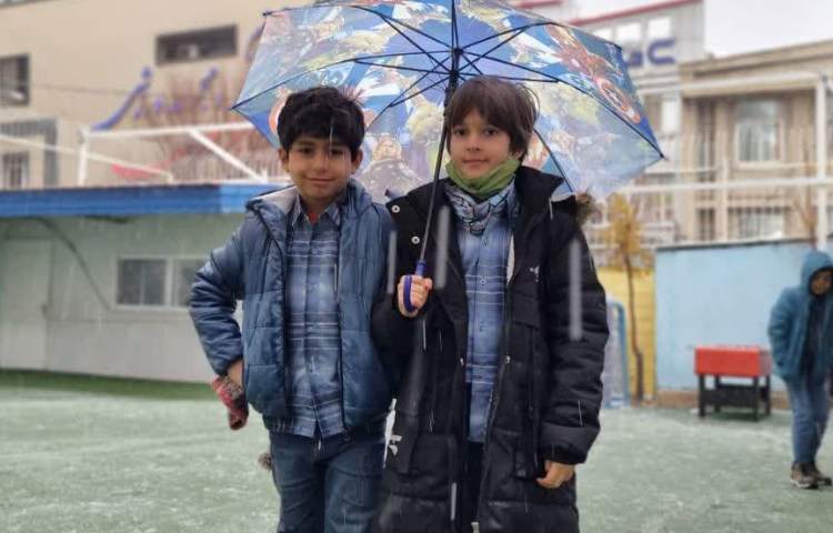 یک روز شاد برفی در دبستان دعلوی 2