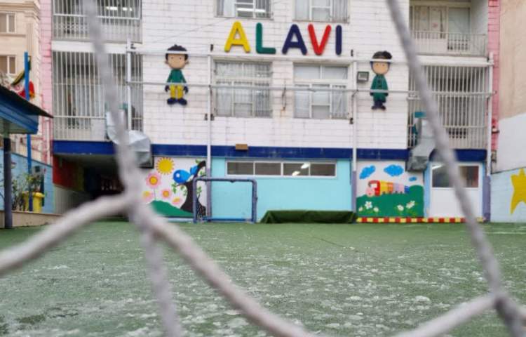 یک روز شاد برفی در دبستان دعلوی 8