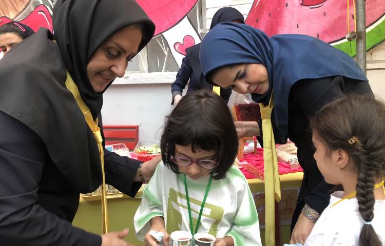 یک روز شاد به صرف صبحانه در افتتاحیه پایگاه تابستان 8