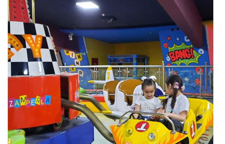 یک روز عالی در شهربازی پارک ارم 10