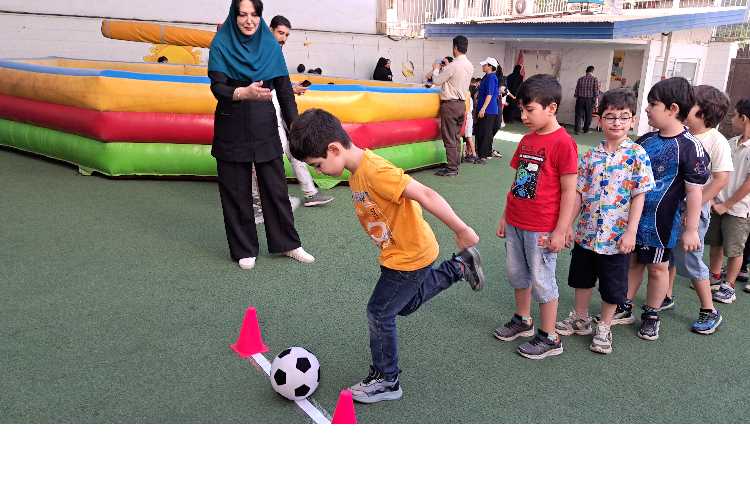 یک روز متفاوت 13