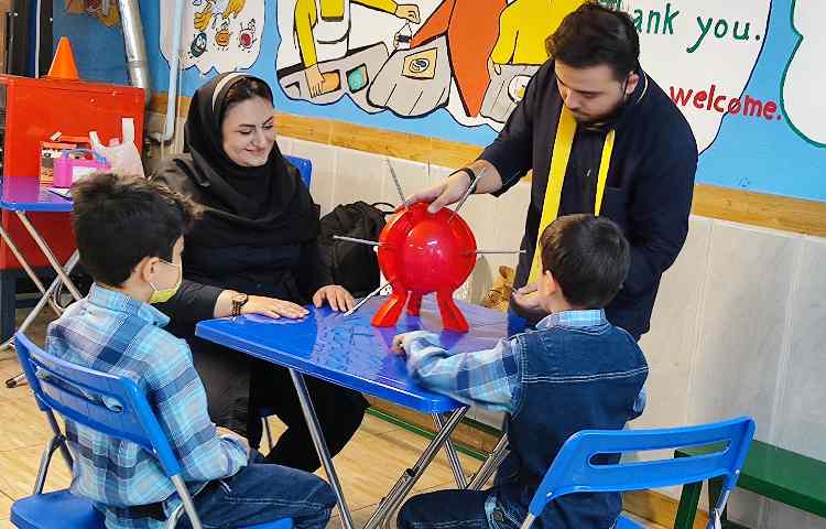 :یک روز پر از هیجان، عصرمانی پایه های اول، دوم، سوم 21