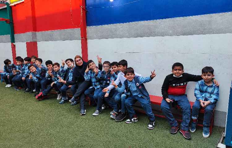 :یک روز پر از هیجان، عصرمانی پایه های اول، دوم، سوم 24