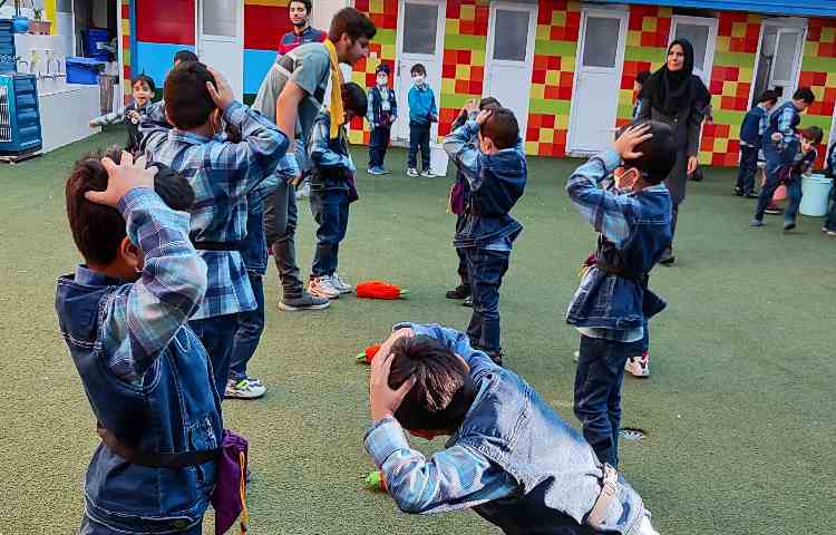 :یک روز پر از هیجان، عصرمانی پایه های اول، دوم، سوم 34