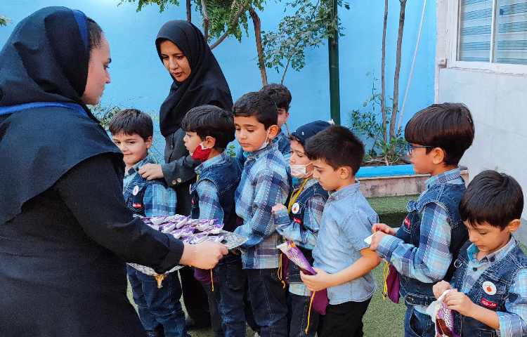 :یک روز پر از هیجان، عصرمانی پایه های اول، دوم، سوم 40