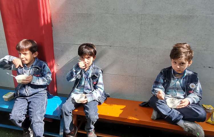 :یک روز پر از هیجان، عصرمانی پایه های اول، دوم، سوم 48