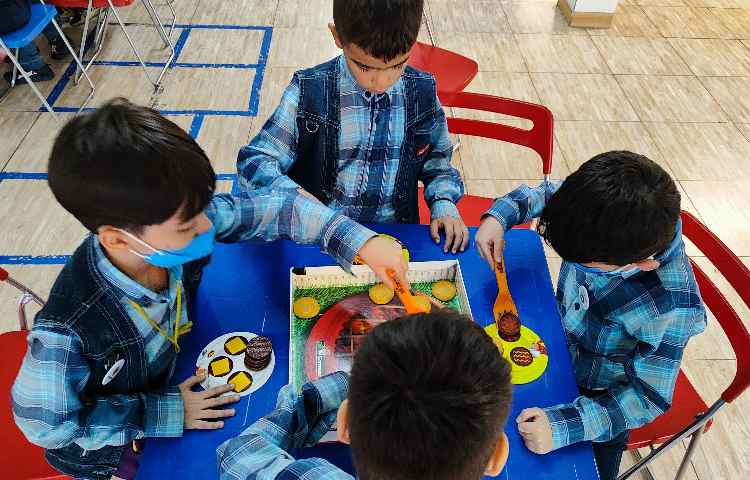 :یک روز پر از هیجان، عصرمانی پایه های اول، دوم، سوم 55