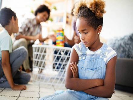 9- او را همان‌گونه که هست، بپذیرید.