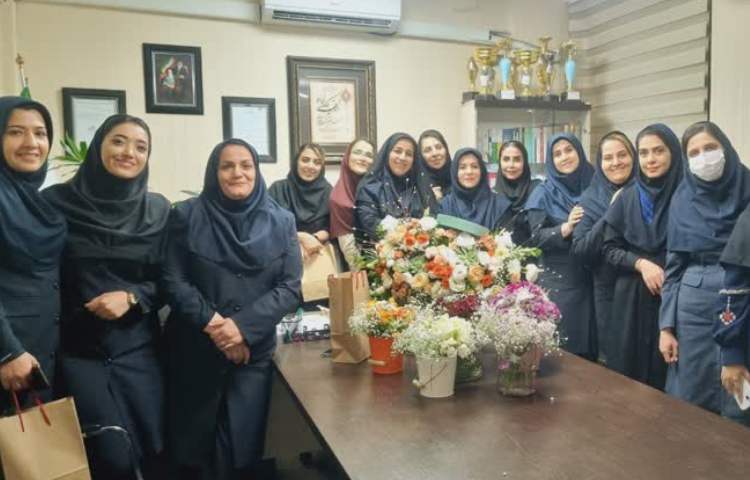 12اردیبهشت ماه روز بزرگداشت مقام معلم گرامی باد. 3