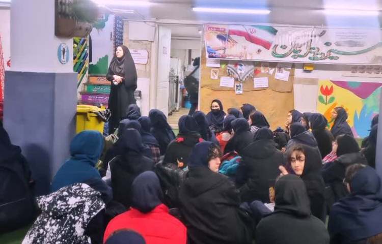 (13آبان روز دانش آموز گرامی باد.) 3