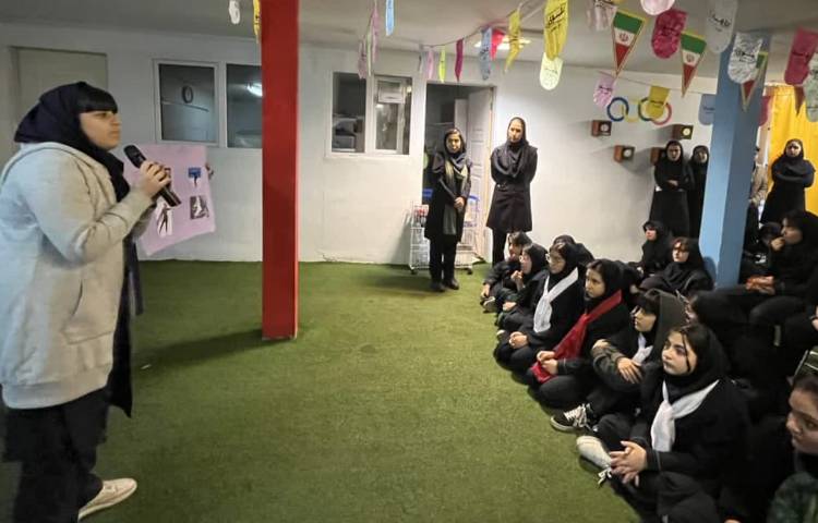 13 آبان روز دانش آموز مبارک باد 7