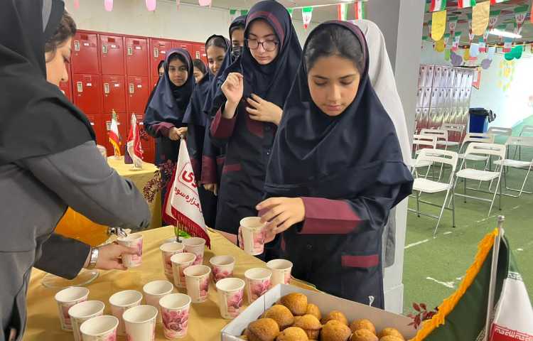 17 ربیع الاول ولادت حضرت محمد(ص) و تولد امام جعفرصادق(ع) بر همگان مبارک باد. 2