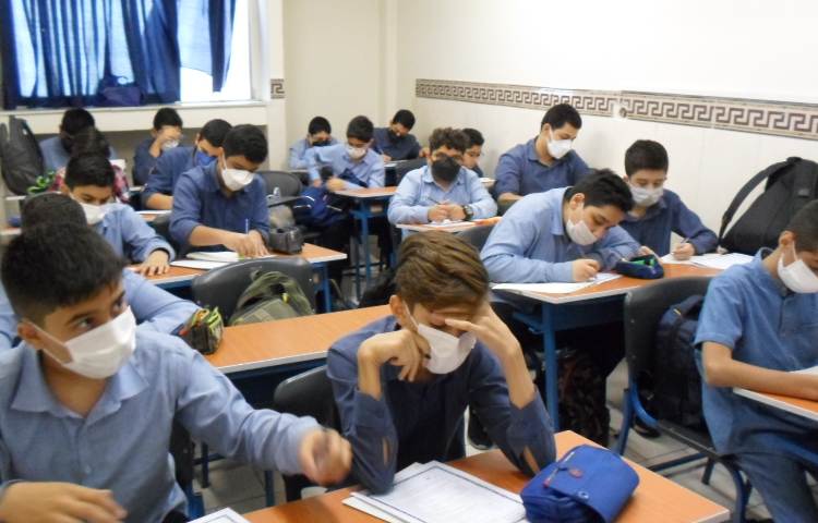 18 مهر آزمون همگام 2 (فیزیک) 4