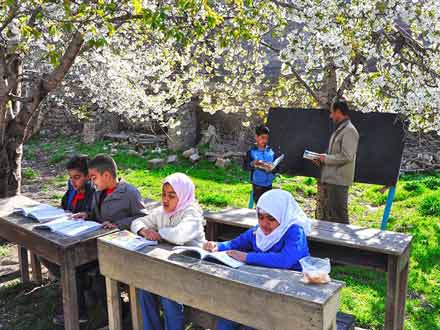 پنجاه هزار کلاس چندپایه در کشور وجود دارد؛