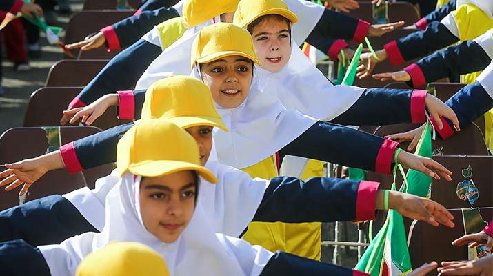 شناسایی دانش آموزان با استعداد، در رشته‌های ورزشی و حضور 35 هزار دبیر ورزش در مدارس