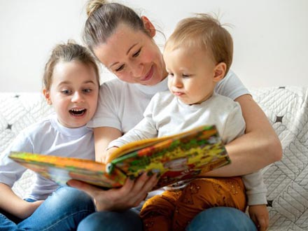 بلندخوانی کتاب برای کودکان