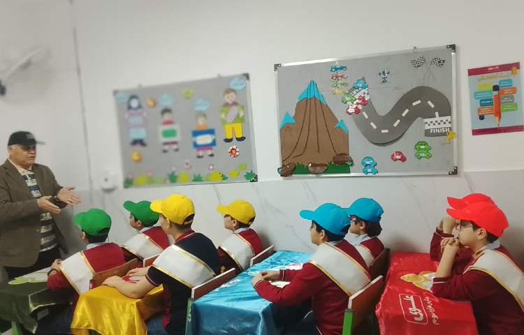 8 عکس منتخب ماه بهمن دبستان علوی شرق امامت 2